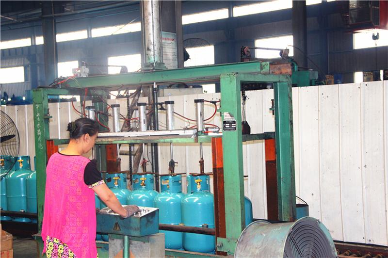 生產(chǎn)設(shè)備